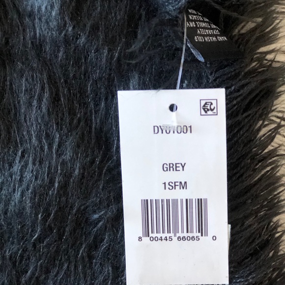 DKNY Woven Ombré Scarf - Picture 5 of 5